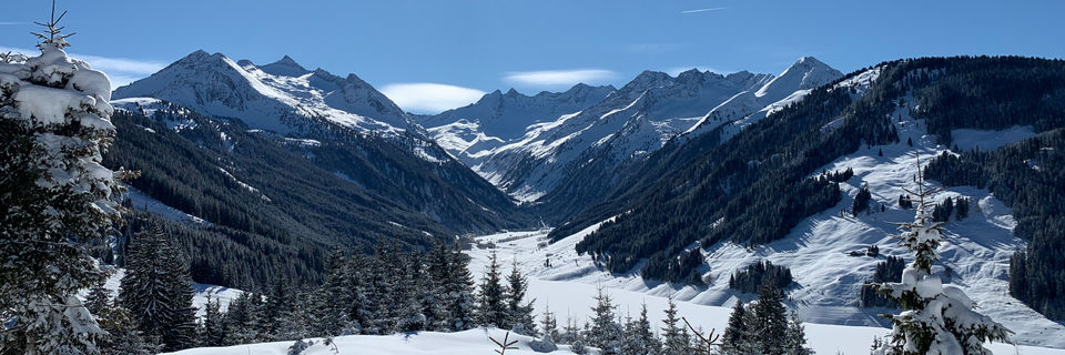 skiing in gerlos in zillertal valley