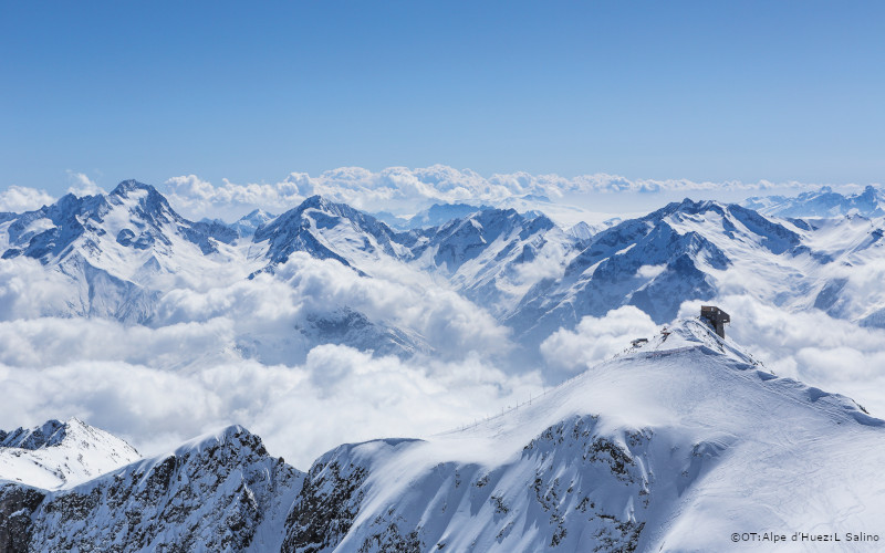 ski holidays in alpe-d-huez, children skiing