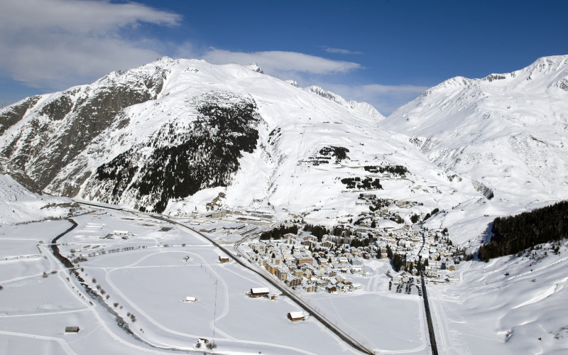 beginner slopes for ski lessons in Engelberg