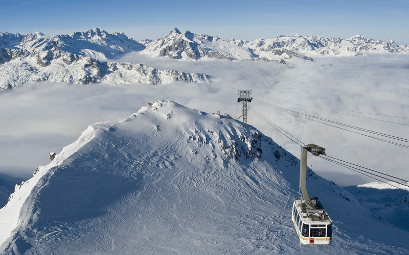 andermatt skiing holidays