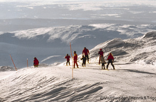 off-piste skiing in Åre, sweden