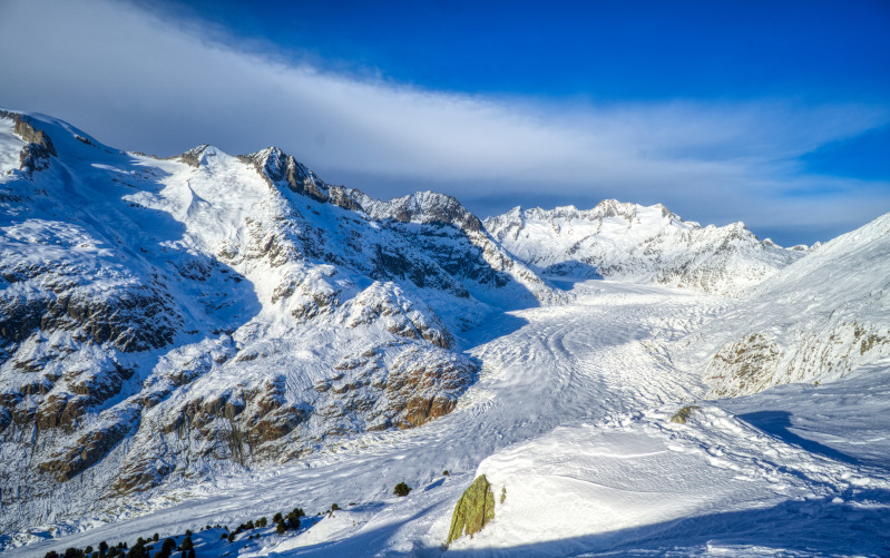 bettmeralp ski resort looking at aletsch glacier