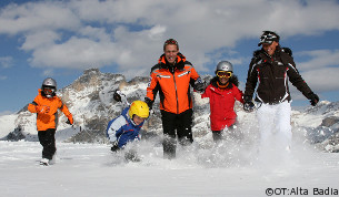 family ski holidays in san cassiano, alta badia