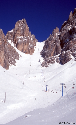 cortina ski resort, dolomites