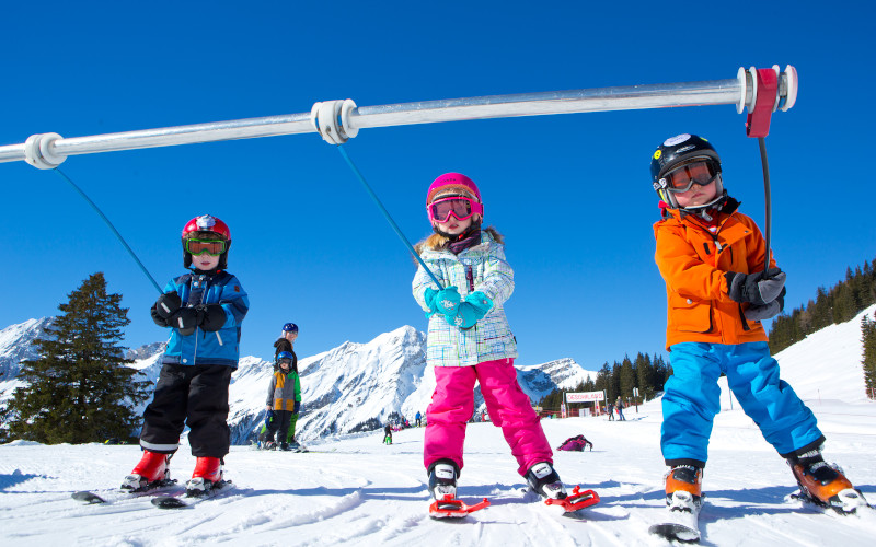 kandersteg kids skiing