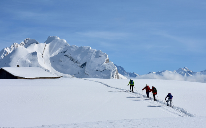 la clusaz ski touring