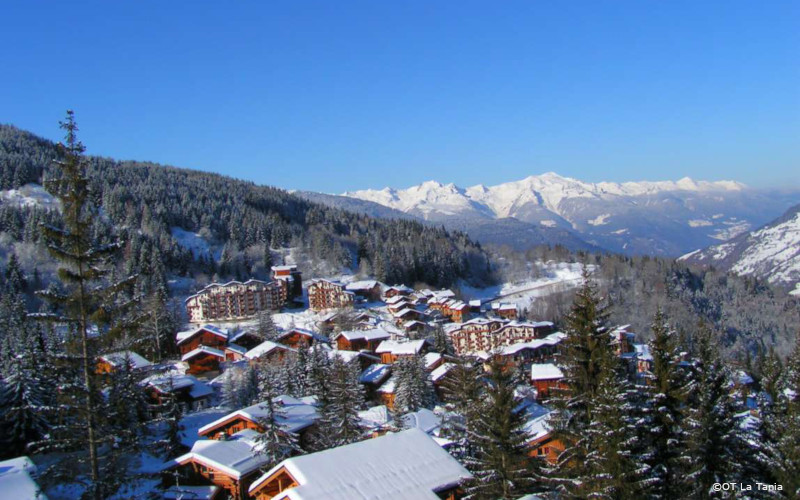 skiing in la tania