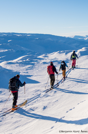 off-piste skiing in Myrkdalen