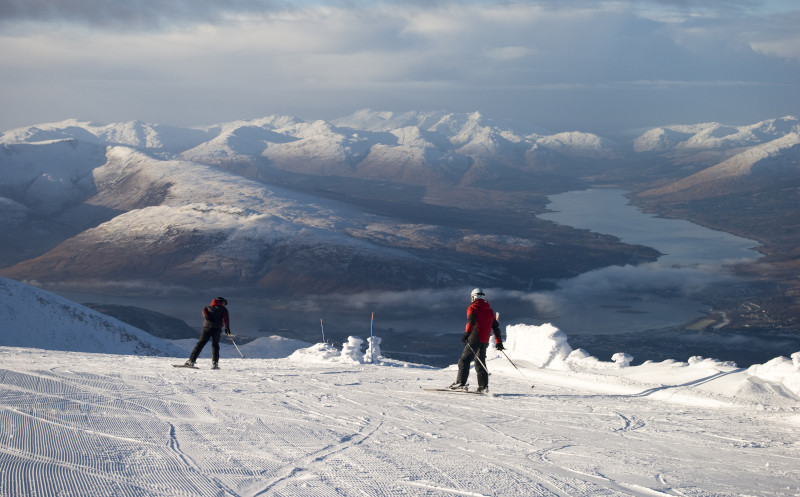 ben nevis ski holidays, snowboarder