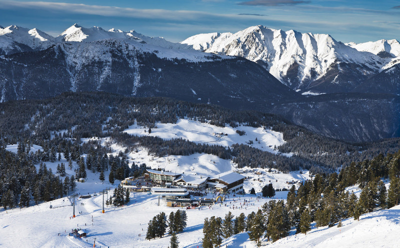 oetz, family friendly ski holiday resort