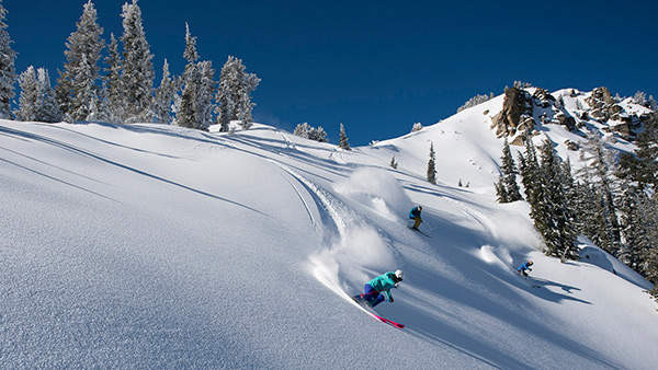 Palisades Tahoe ski vacations, lake tahoe, california