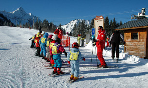 saint-jean-d'aulps ski school,children skiing in saint jean d'aupls