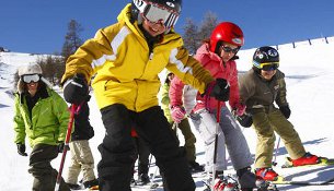 valloire children ski school