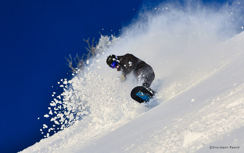 off-piste skiing at snowbasin, utah