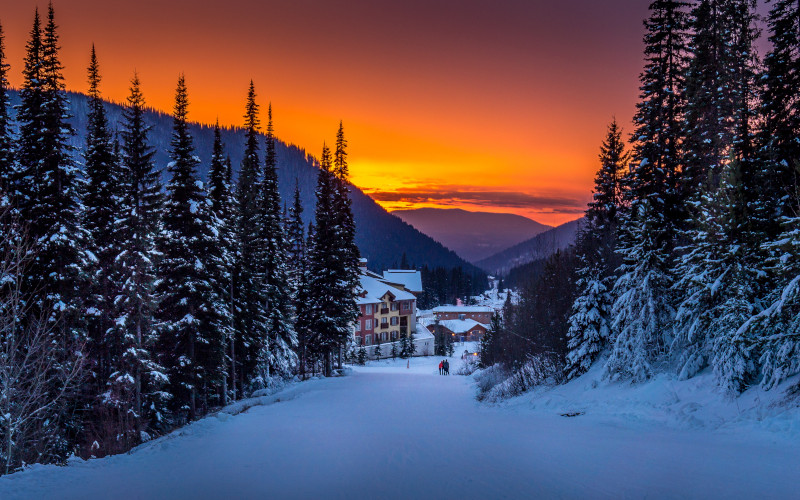 sunset sun peaks resort, british columbia