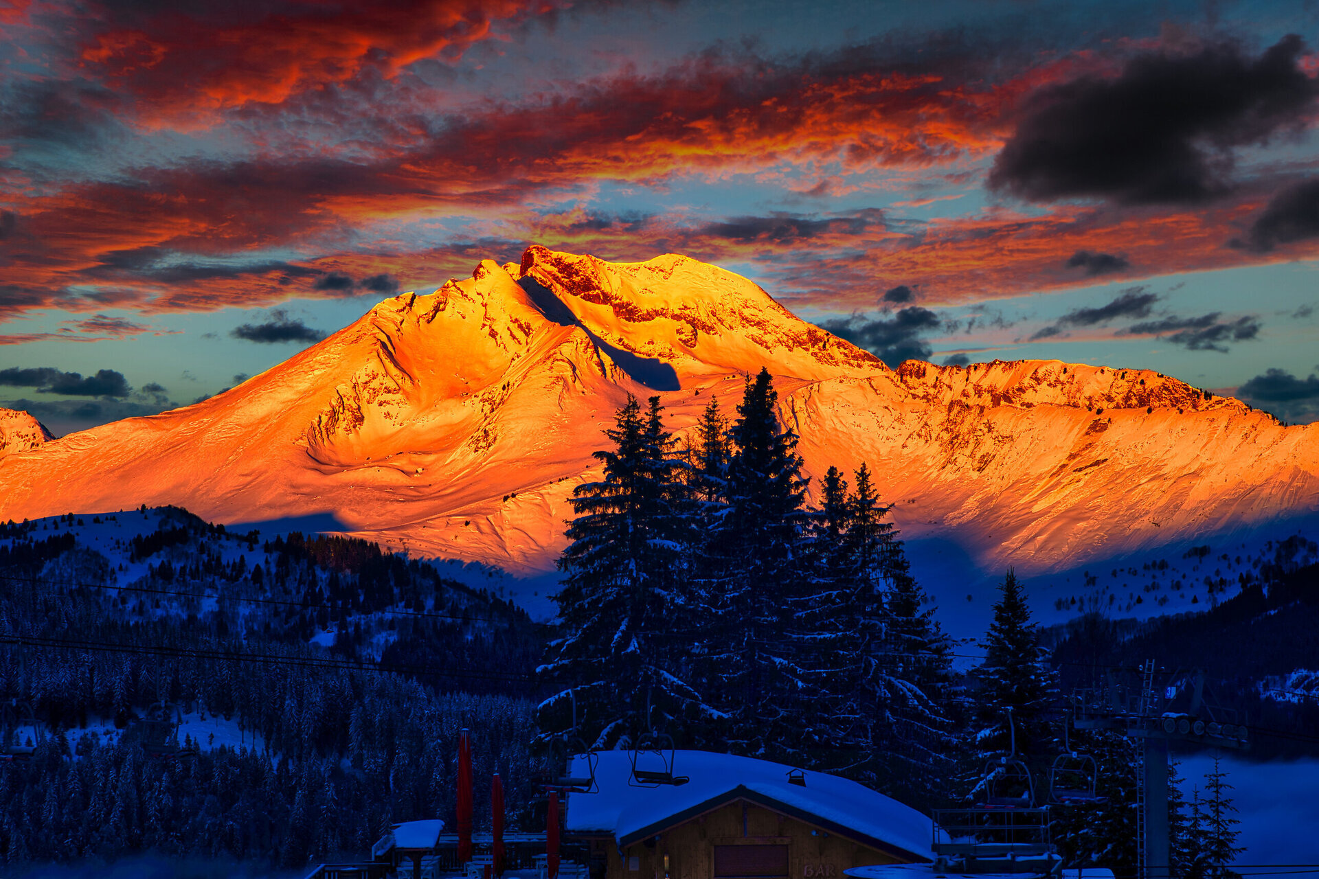 les gets ski resort in the portes du soleil