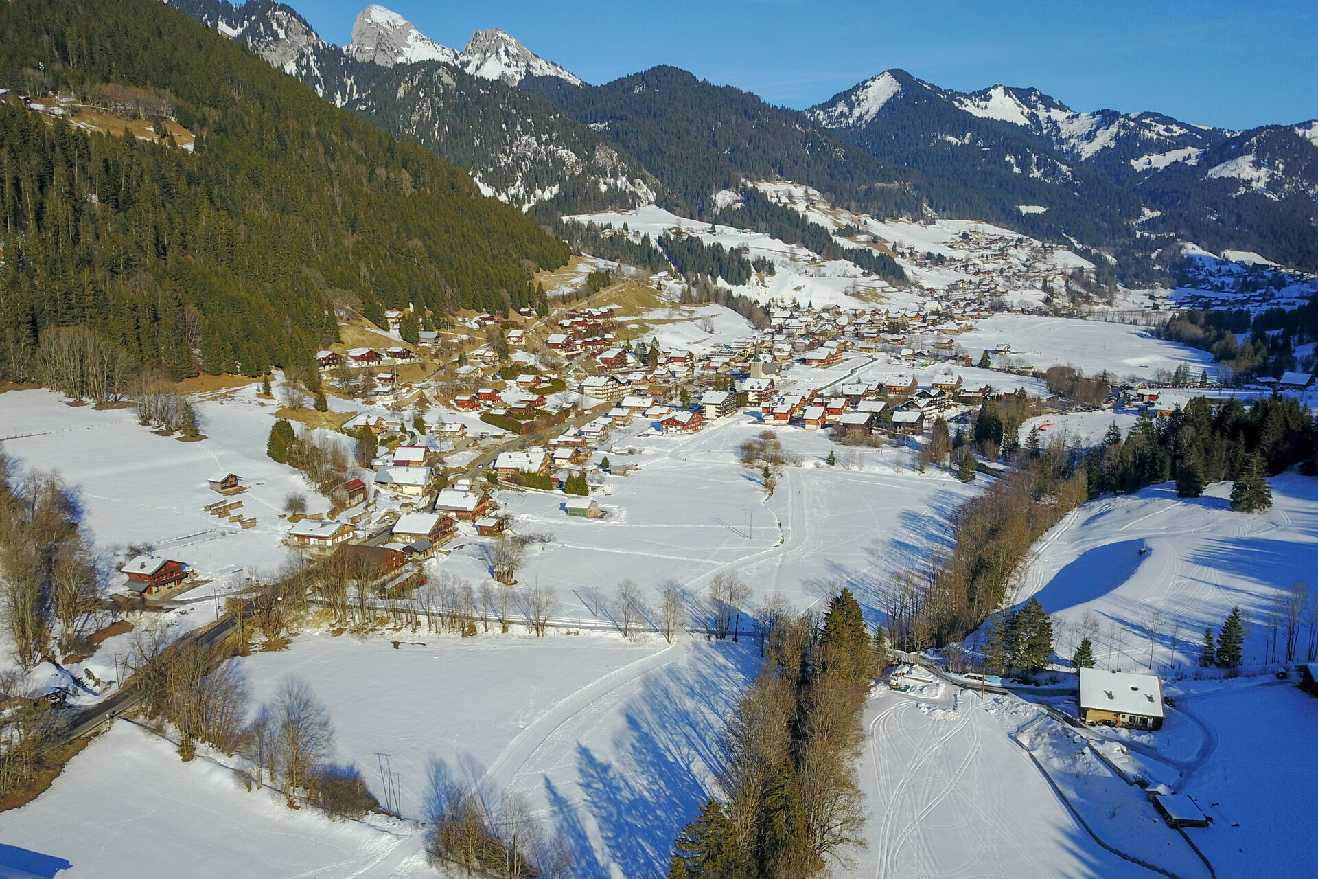 La Chapelle d'abondance in winter in the portes du soleil