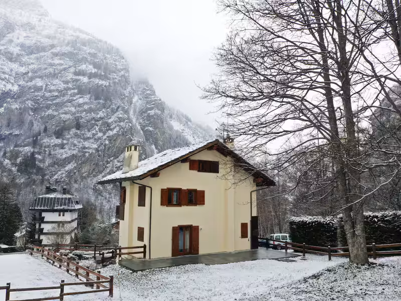 Chalet del Monte Bianco Accommodation in Courmayeur