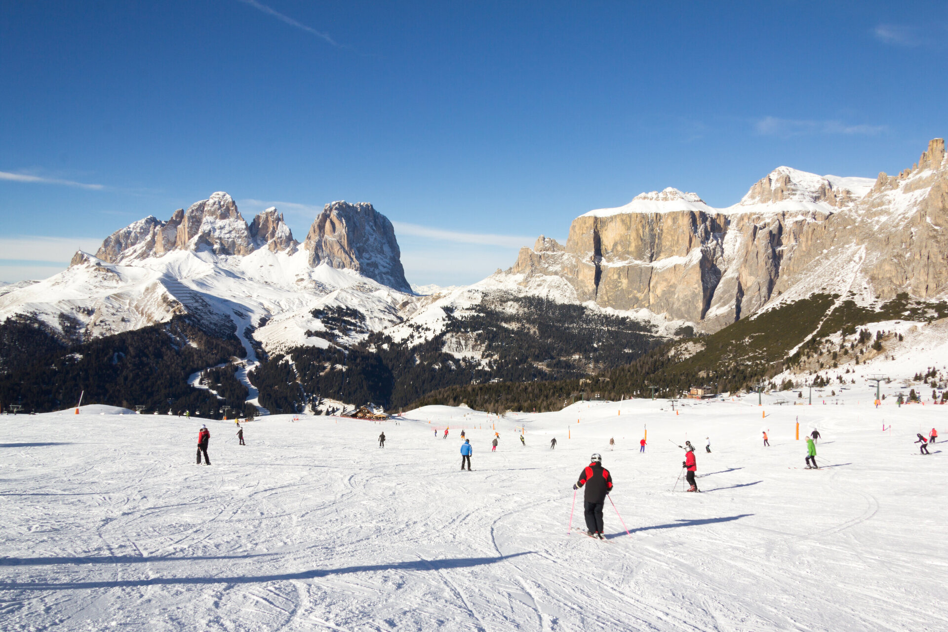 skiing in val gardena