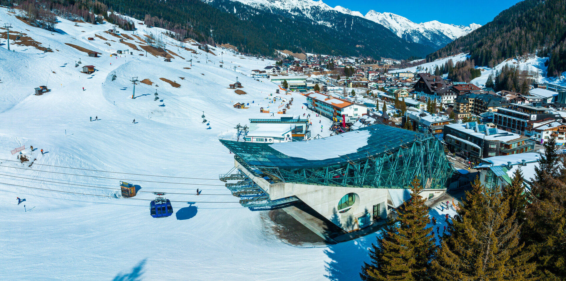 st anton accommodation next to the slopes