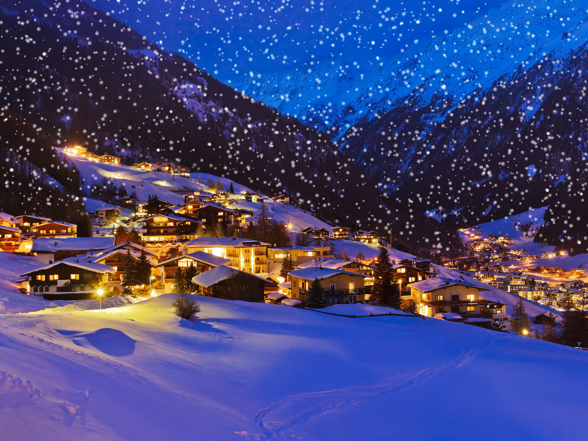 snowing in solden at night 